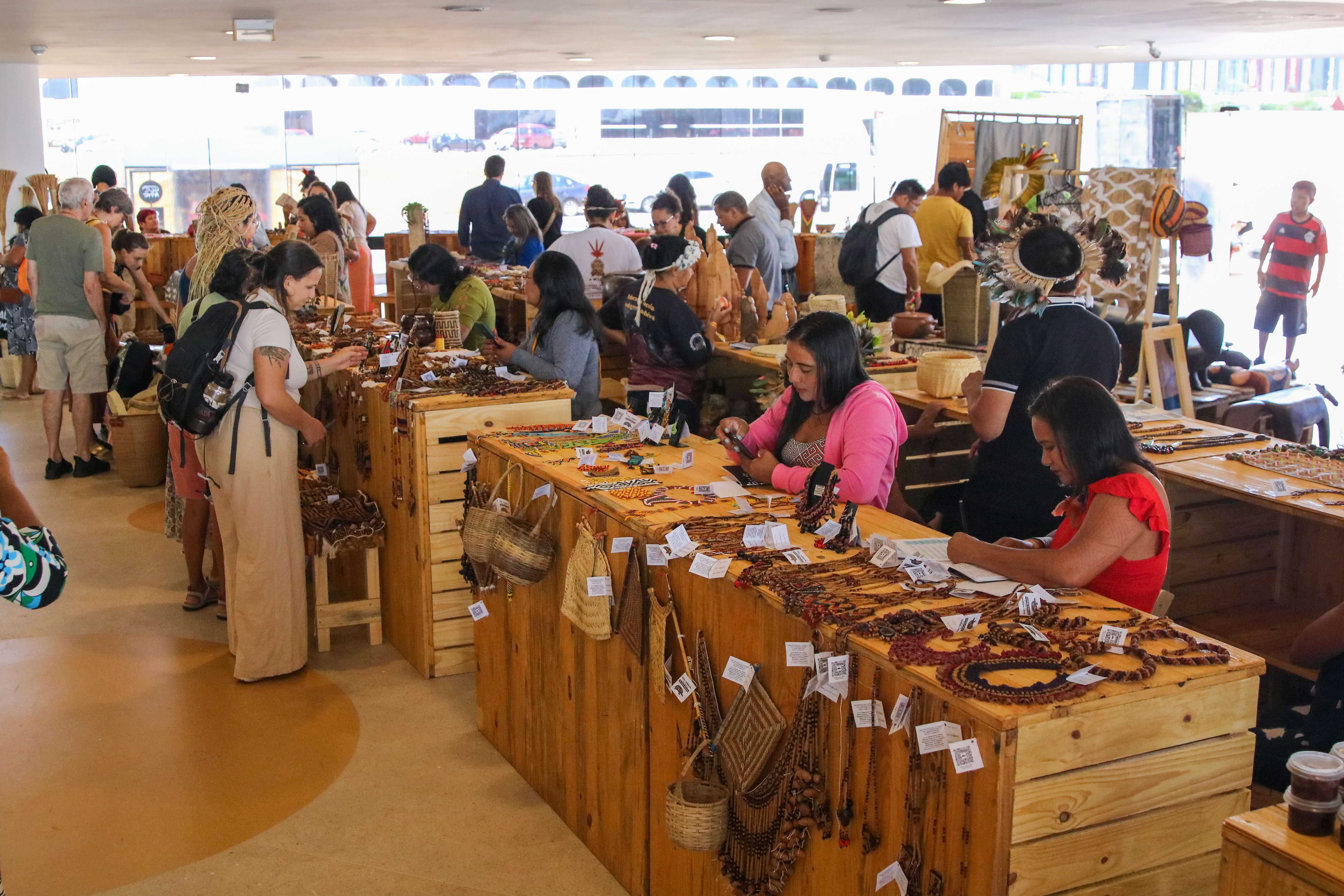 In December, Brasília hosted the largest indigenous fair ever organized in the country. The exhibition showed the potential for sustainable production. Photo: Fabio Rodrigues Pozzebom/Agência Brasil